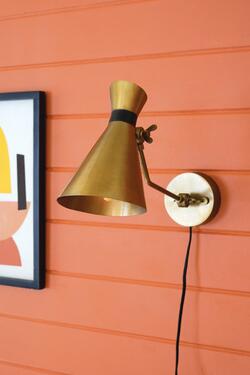 Kalalou Brass Finish Wall Lamp