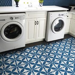 Selections by Chaumont Ltd. DBA SBC Interior Decor Charleston' Geometric Non-Slip Indoor/Outdoor Vinyl Rug