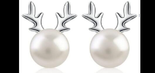 B. Catcher 925 B. Catcher Silver Elk Antlers Freshwater Pearl Studs
